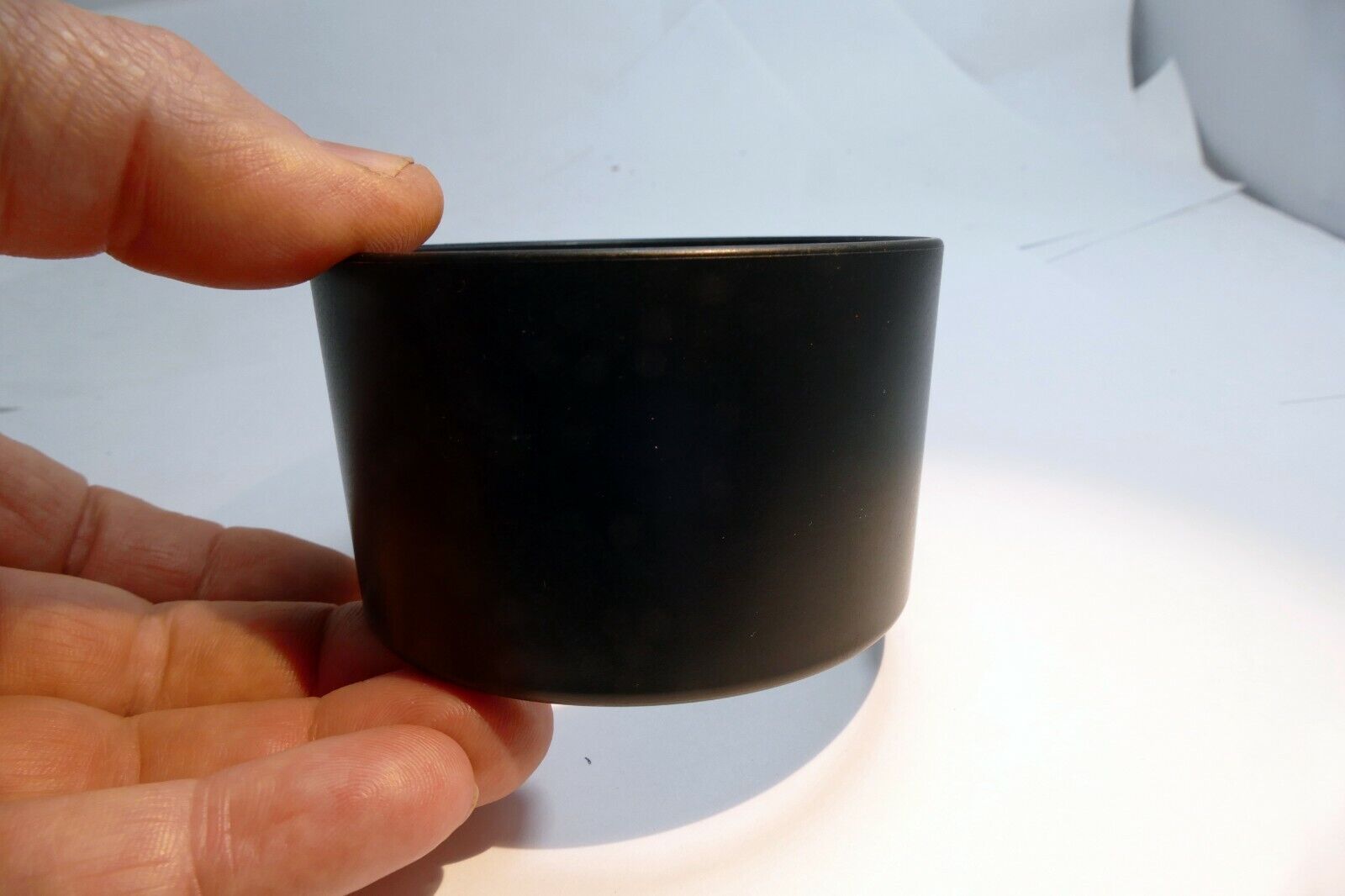 69.5mm ID Petal Shaped Plastic Lens Hood  Telephoto 70-300mm AF zoom