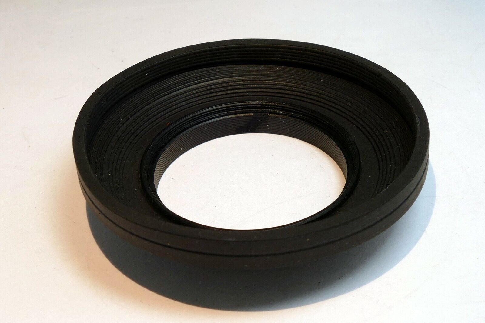 52mm Rubber Hood shade  for 28mm f2.8 f3.5 wide angle double threaded