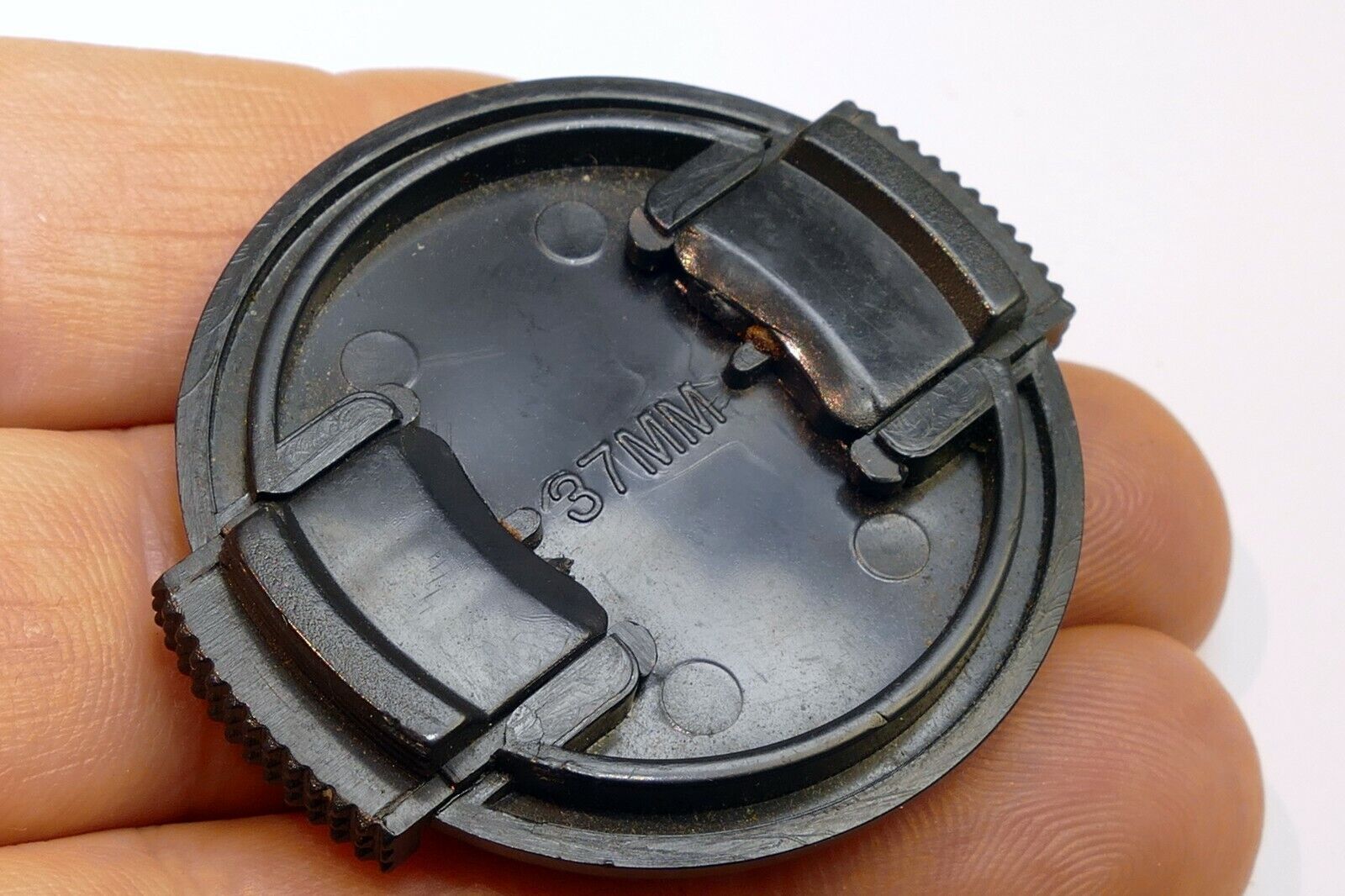 37mm front lens cap snap on type vintage plastic