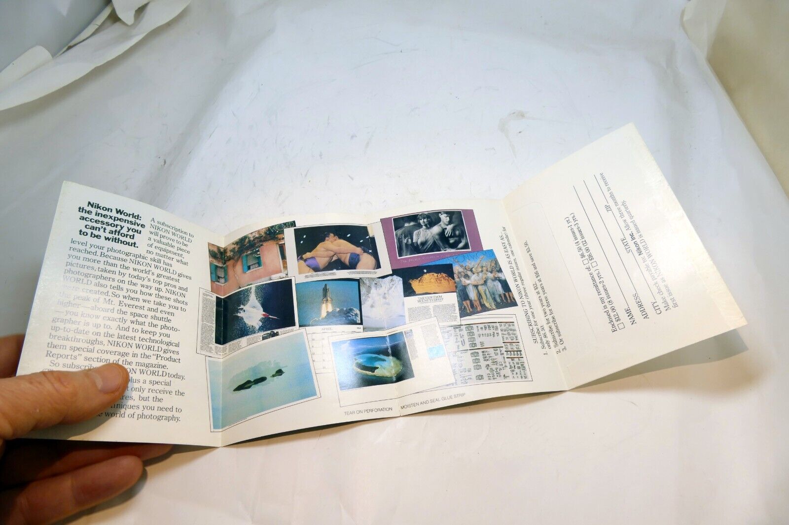 Nikon World brochure Guide (EN) Magazine order form