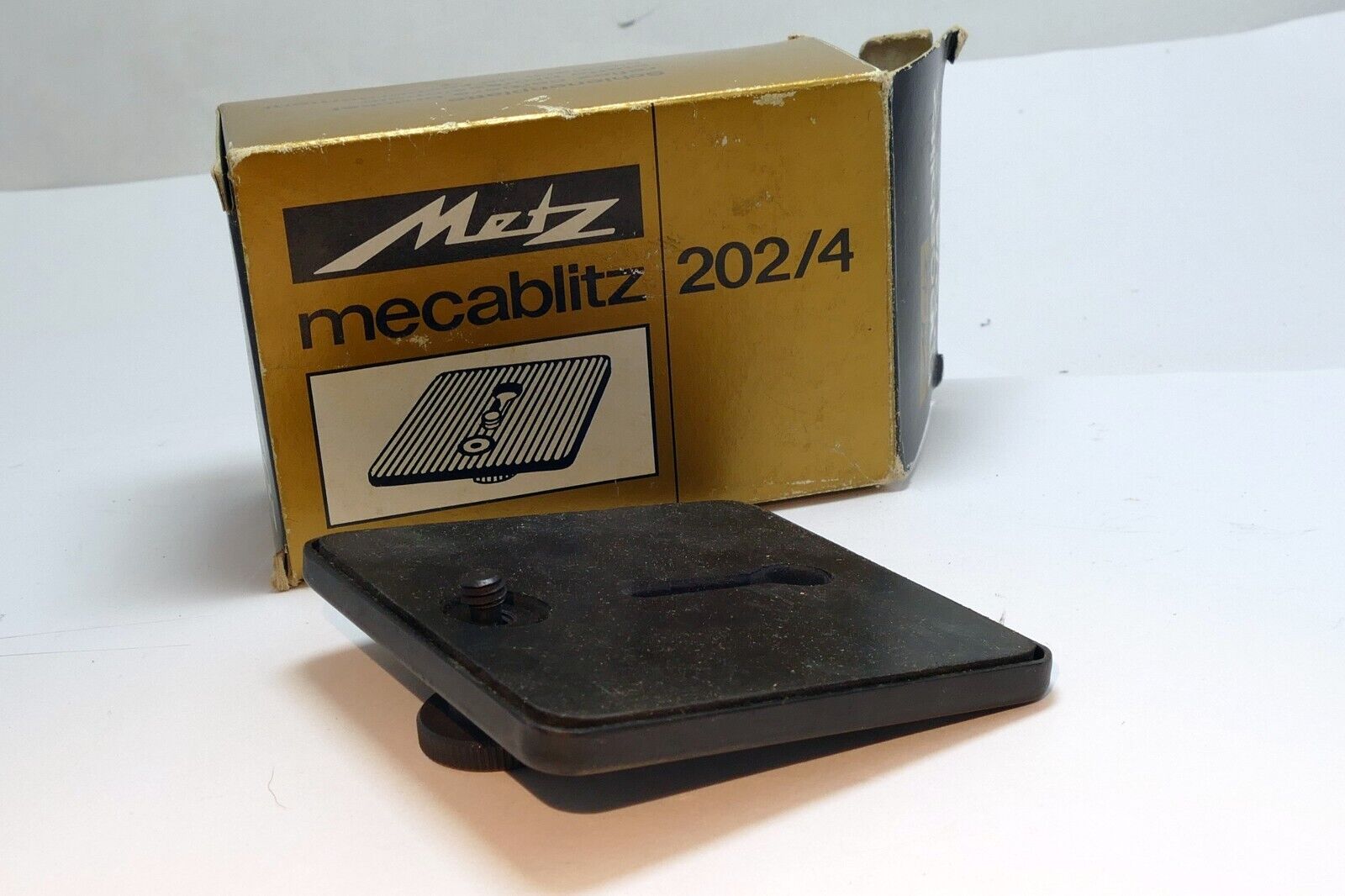 METZ MEDIUM FORMAT Tripod CAMERA BRACKETS CAT. No. 5514 202/4 Metz Mecablitz