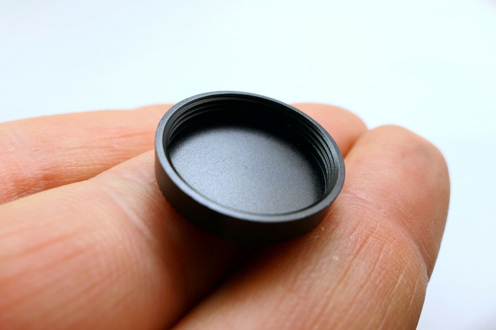 18mm Rear Lens cap for D vintage lenses screw in type