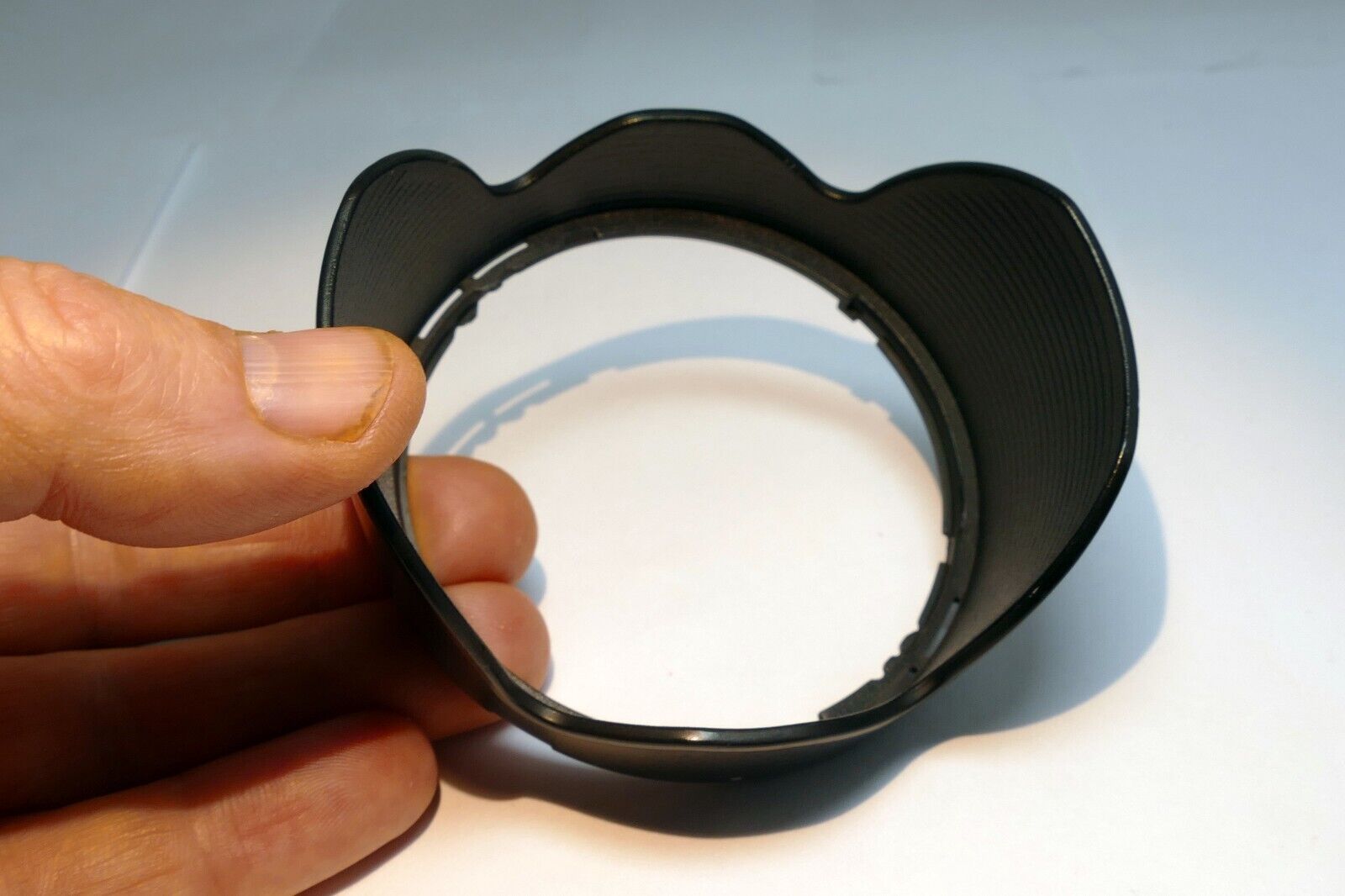 JJC DA18 Lens Hood Shade for Tamron 18-250mm & 18-270mm PZD LH-DA