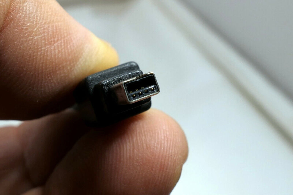 Nikon UC  USB Cable 3 feet Coolpix Camera  Genuine Original OEM - 4 pin square
