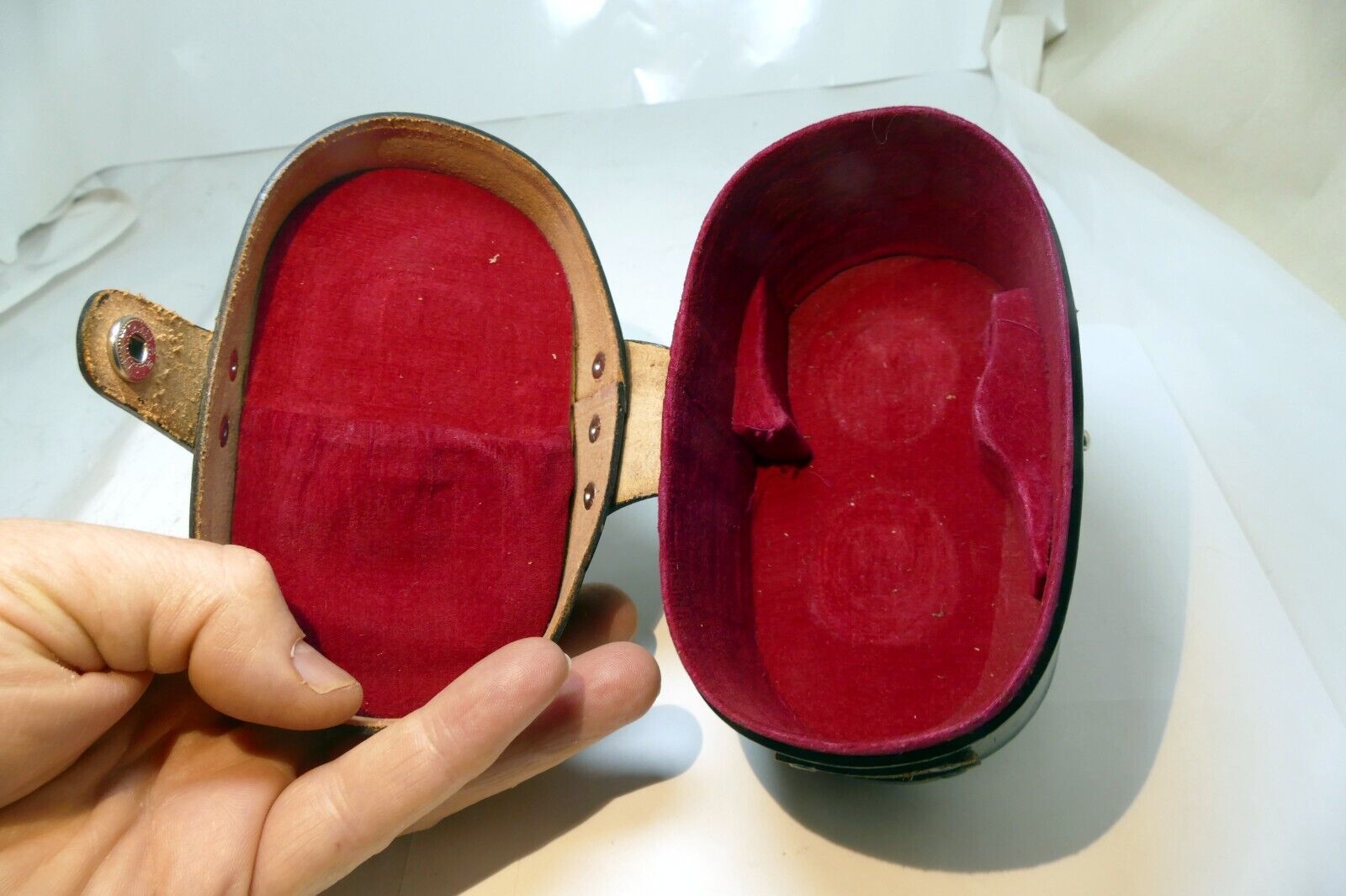 Mamiya Leather case for Sekor 65mm f3.5 TLR hard case (fits 55mm) Lens