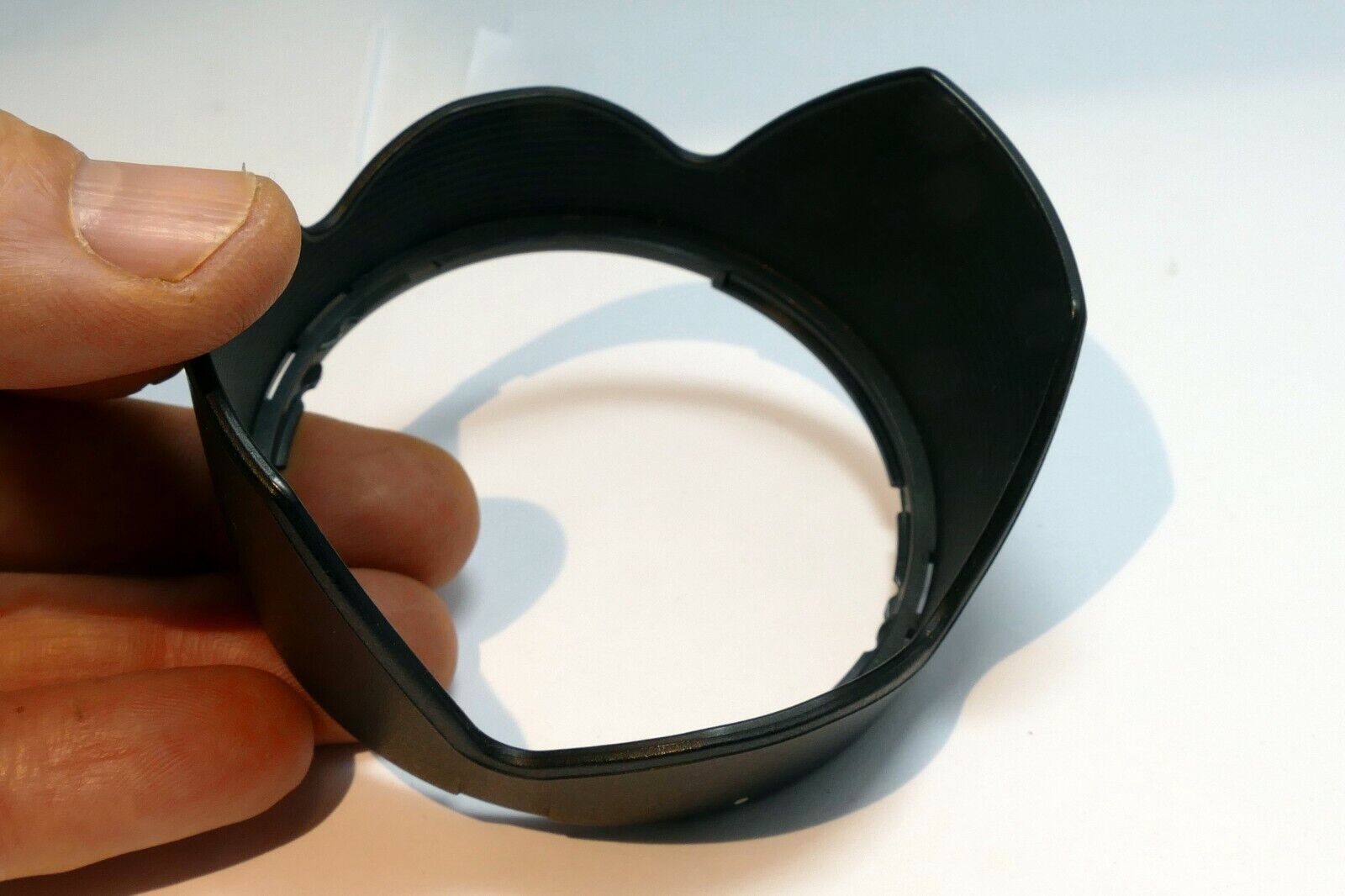 Tamron AD06 Plastic Lens Hood Shade for 18-200mm f3.5-5.6 Di II LD Genuine OEM