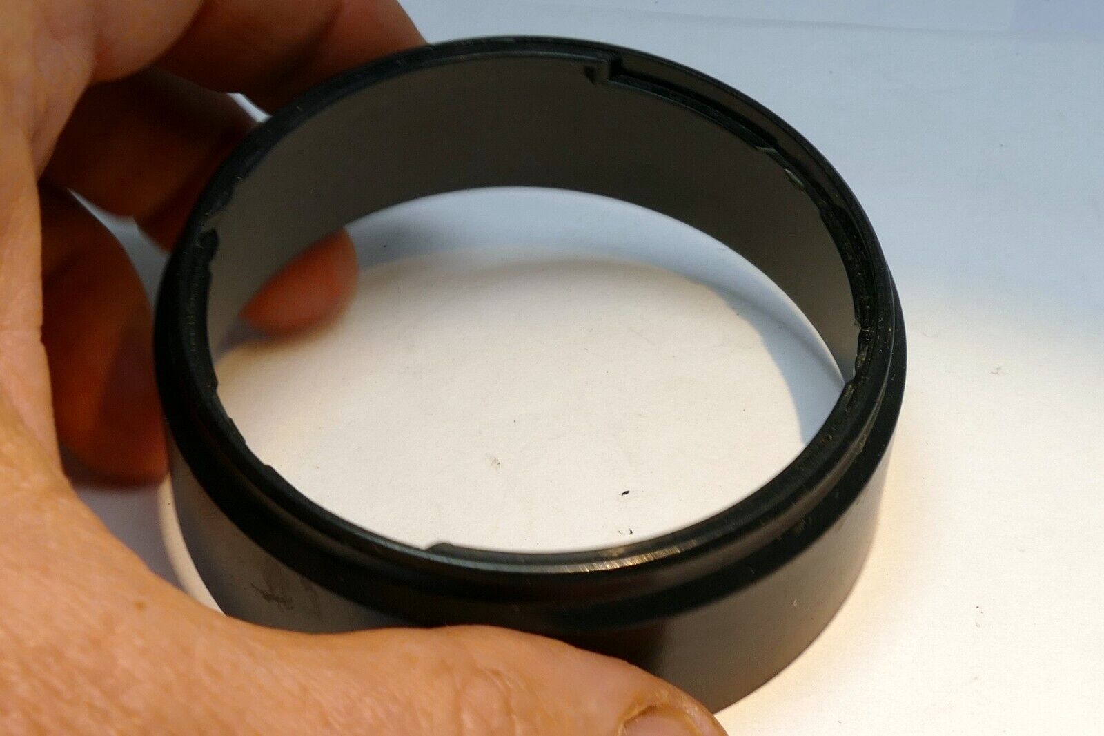 62mm Plastic  Lens Hood Shade twist on type 65mm ID