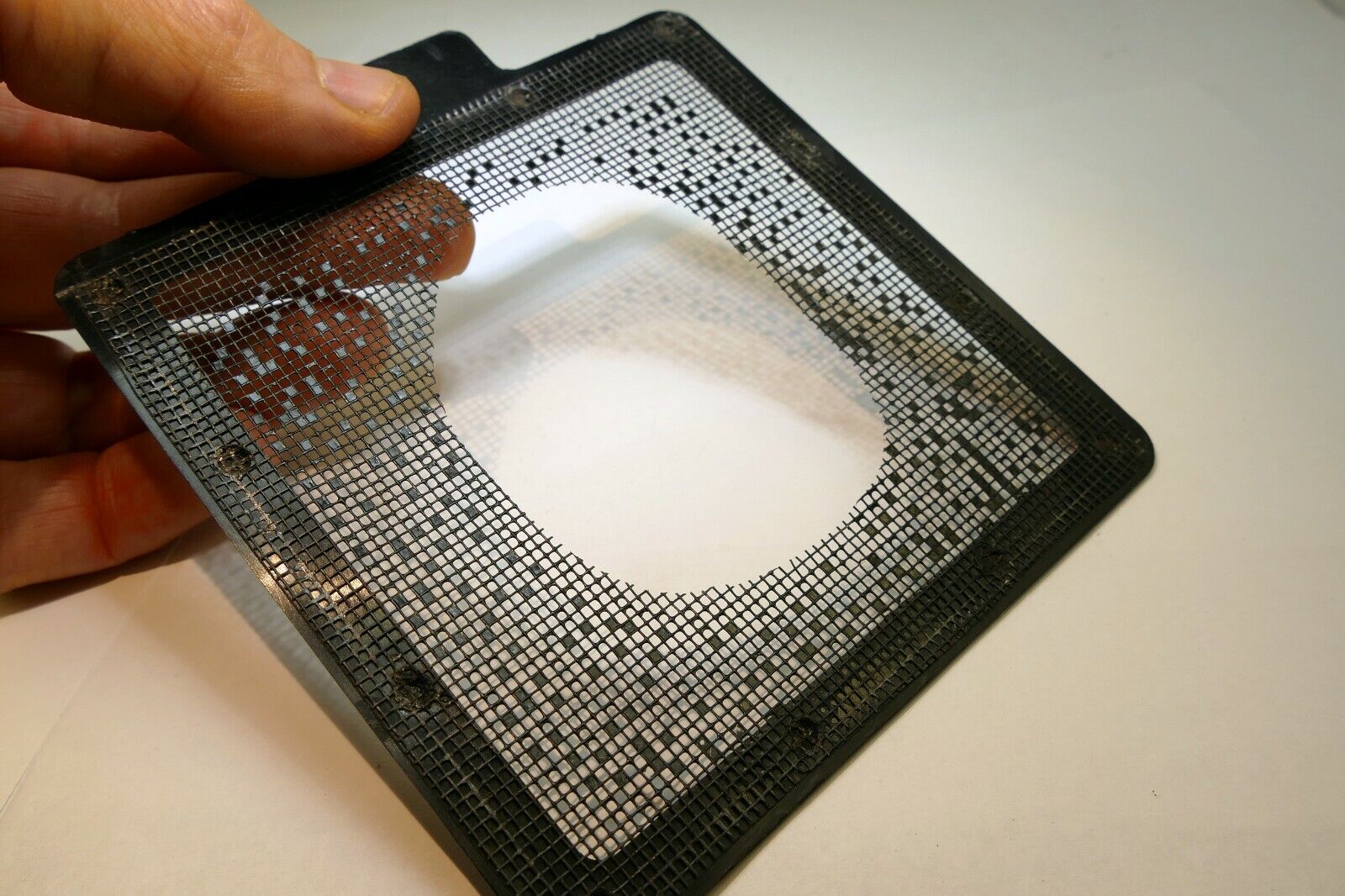 Lindahl Plastic Vignetter Mask Frame 4.5X4.5" bellows 2.5 Large Vertical Oval