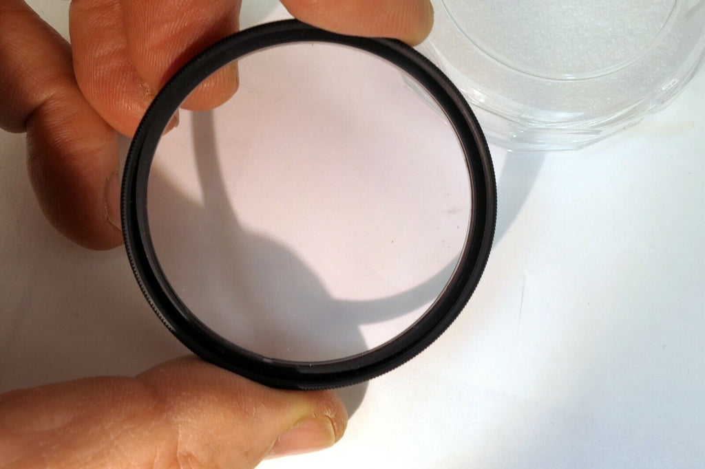 Hoya Skylight 1B Sky Lens Filter with plastic case