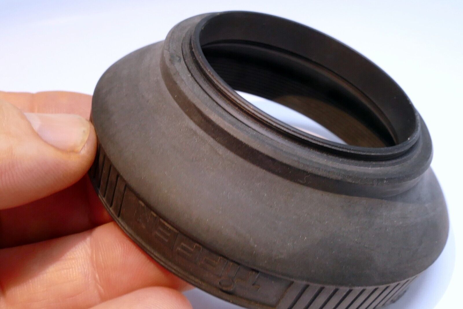 Tiffen 52mm  Rubber Lens Hood Shade double  threaded for 50mm f1.4