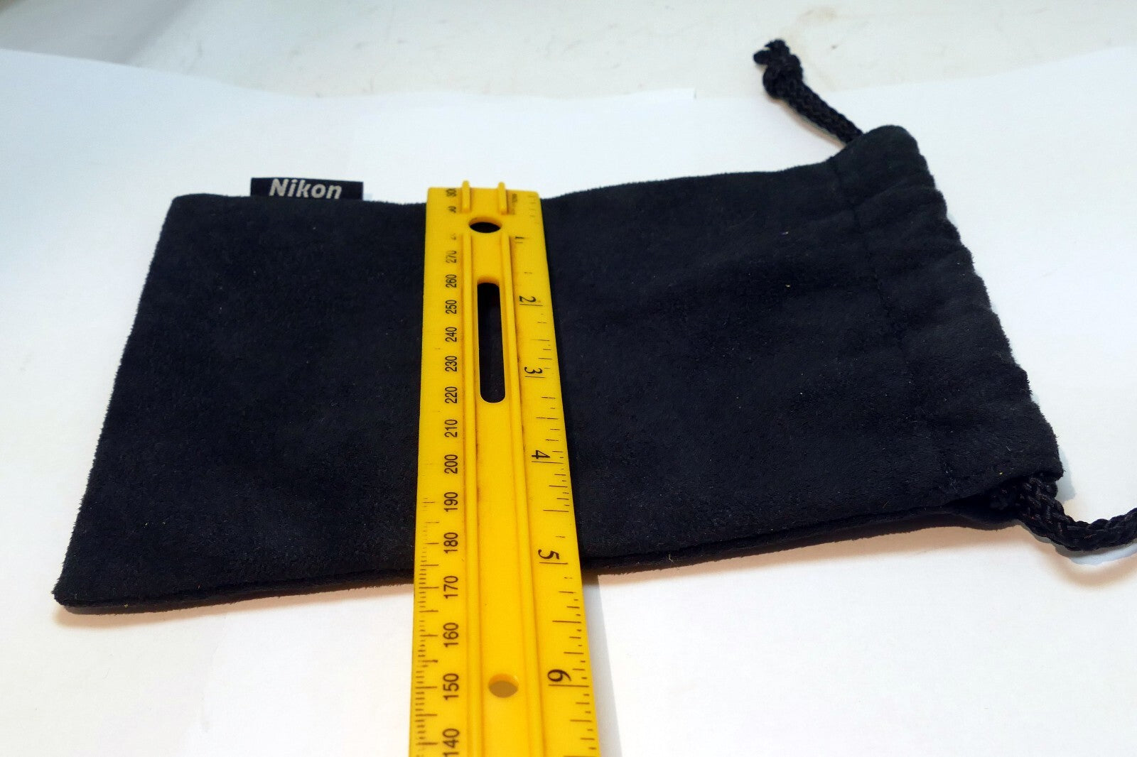 Nikon UT-C1 Lens Case Soft Pouch for NIKKOR 55-200mm 18-55mm Lens