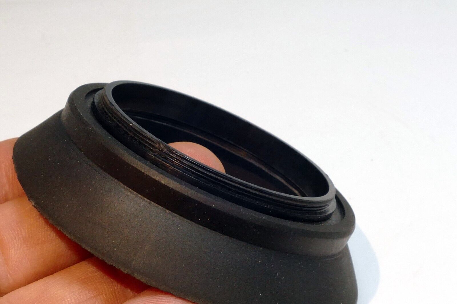 58mm Rubber Lens Hood Shade  short