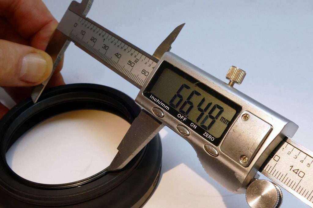 Contax  70 G-15 Rubber Lens Hood Shade for 67mm Vario Sonnar 28-70mm f/3.5-4.5