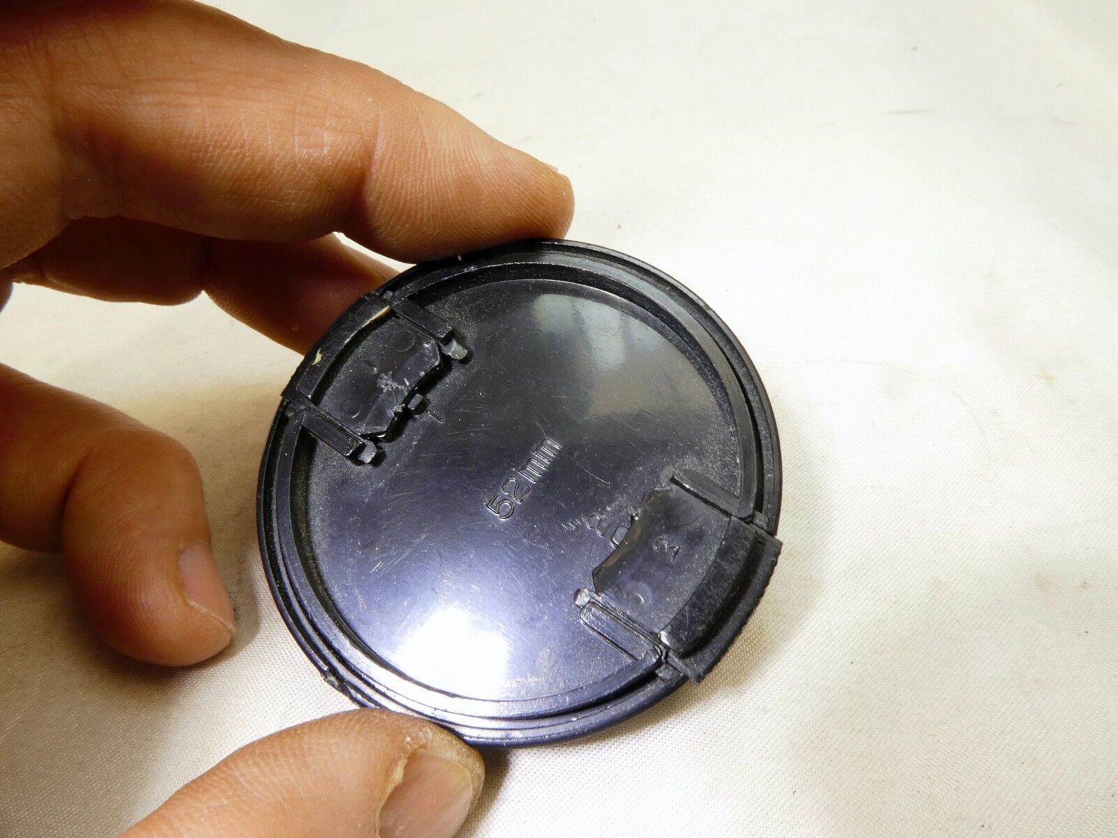 Chinar front lens cap snap on type plastic 52mm  vintage