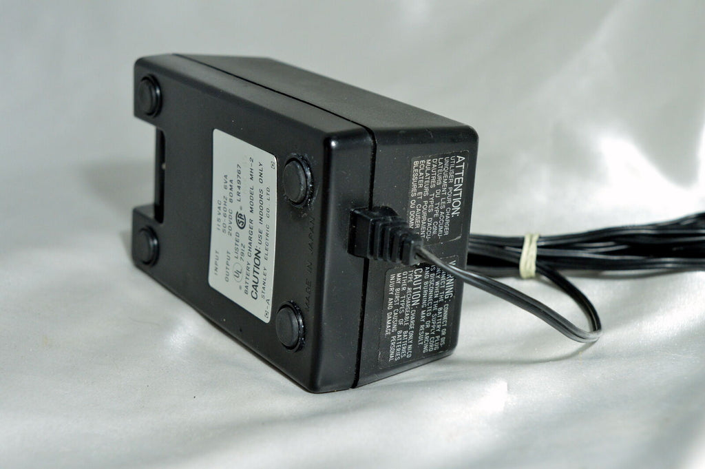 Nikon MH-2 Quick Charger Ac100V – DC20V 91-23504 MH-2 (missing AC cable)