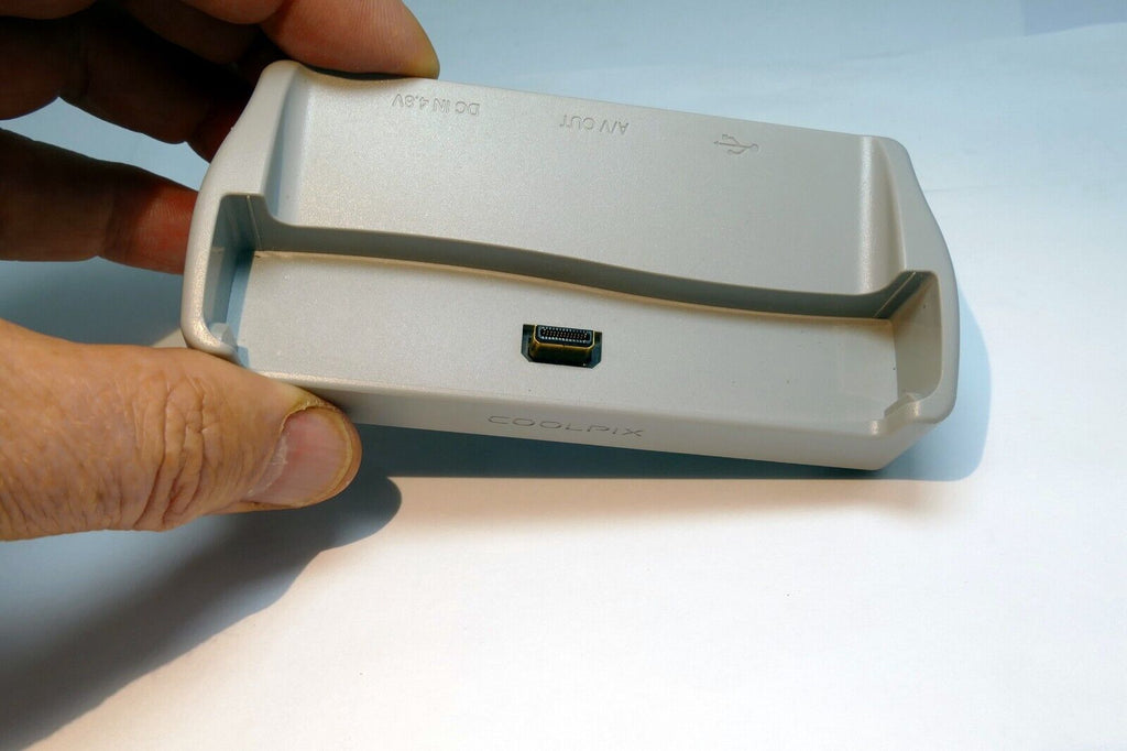 Nikon Coolpix Digital Camera Cool Station Dock Cradle MV-15