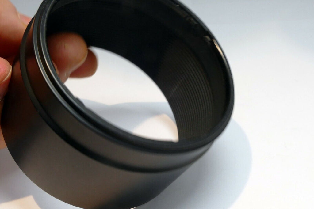 LH 630-01 Twist on Lens Hood Shade