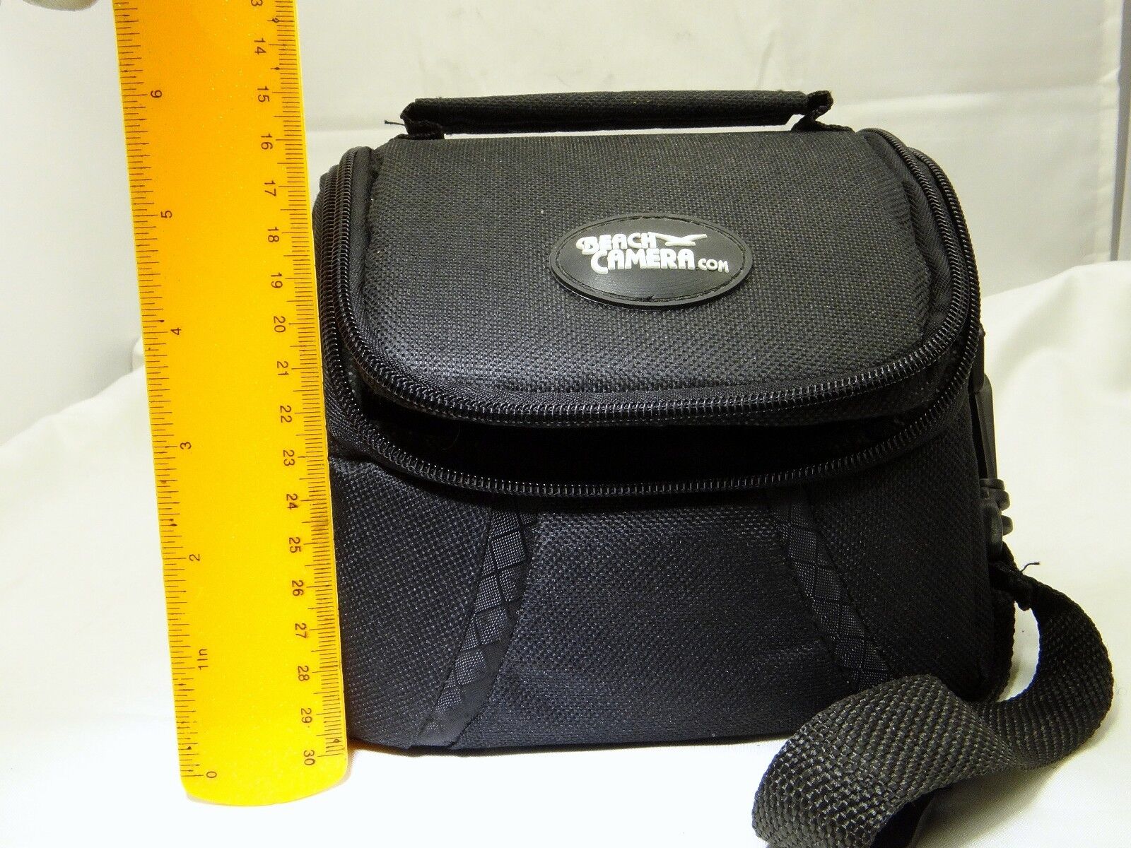 Beach Camera .com Camera Case with shoulder strap for SLR 6X5X4"