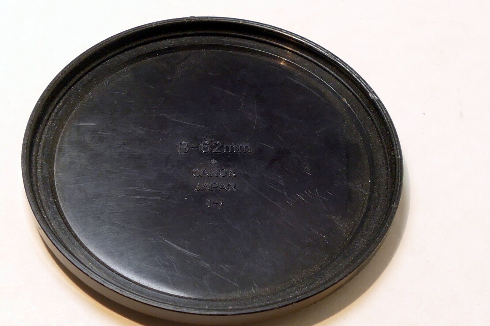 Canon B-62 52mm Front cap for 35-70mm f3.5-4.5 FDn FD lenses - original OEM