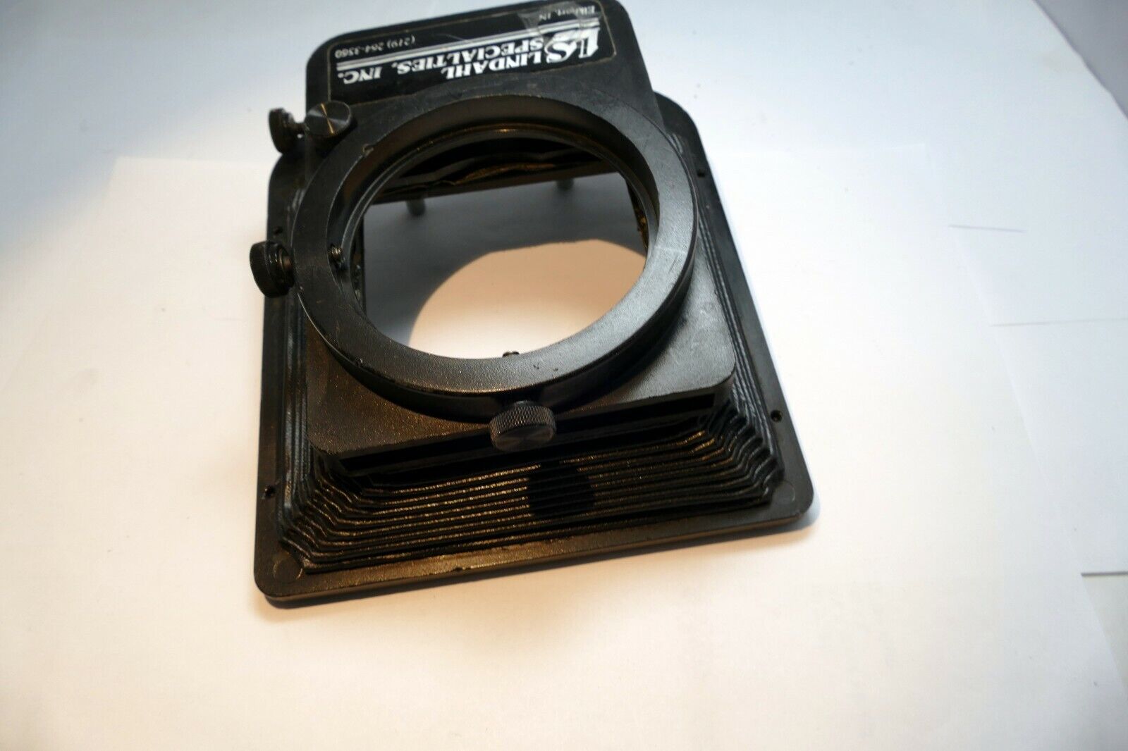 Lindahl Bellows lens Hood 31.1320 Bell-O-Shade Single 3X3 filter slot