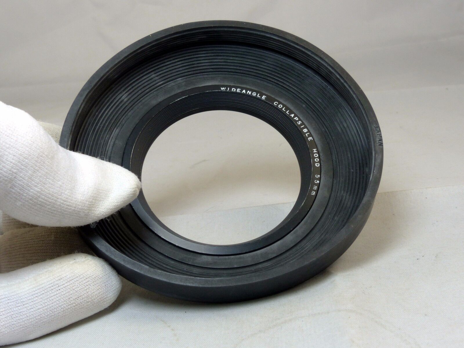 55mm rubber lens hood for wide angle  lenses collapsible vintage