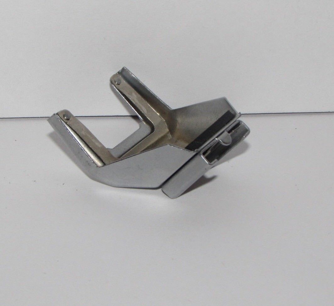 Used Metal Flash Hot Shoe adapter for film SLR  7420033