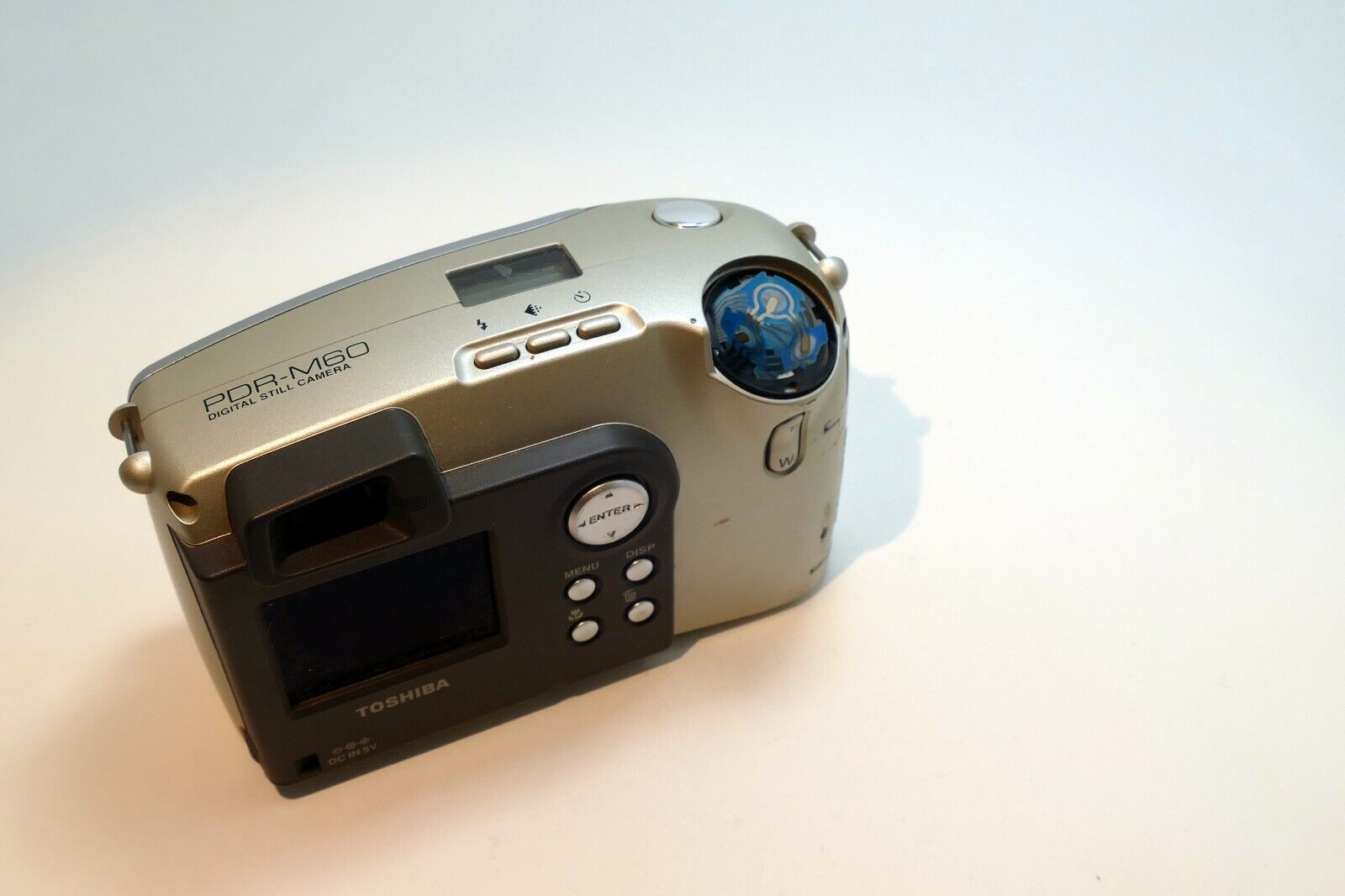 Toshiba PDR M25 2.2MP Digital Camera - Damaged, AS IS for Parts or Repair