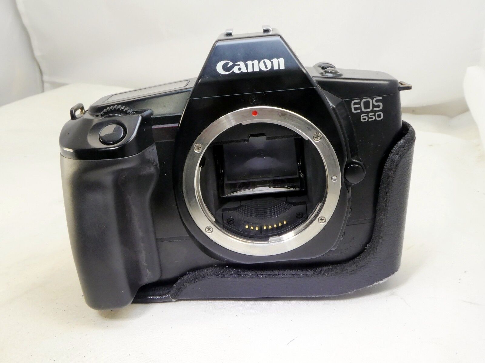 Bottom Lower Part of Ever ready Camera case for Canon 620 650  EOS
