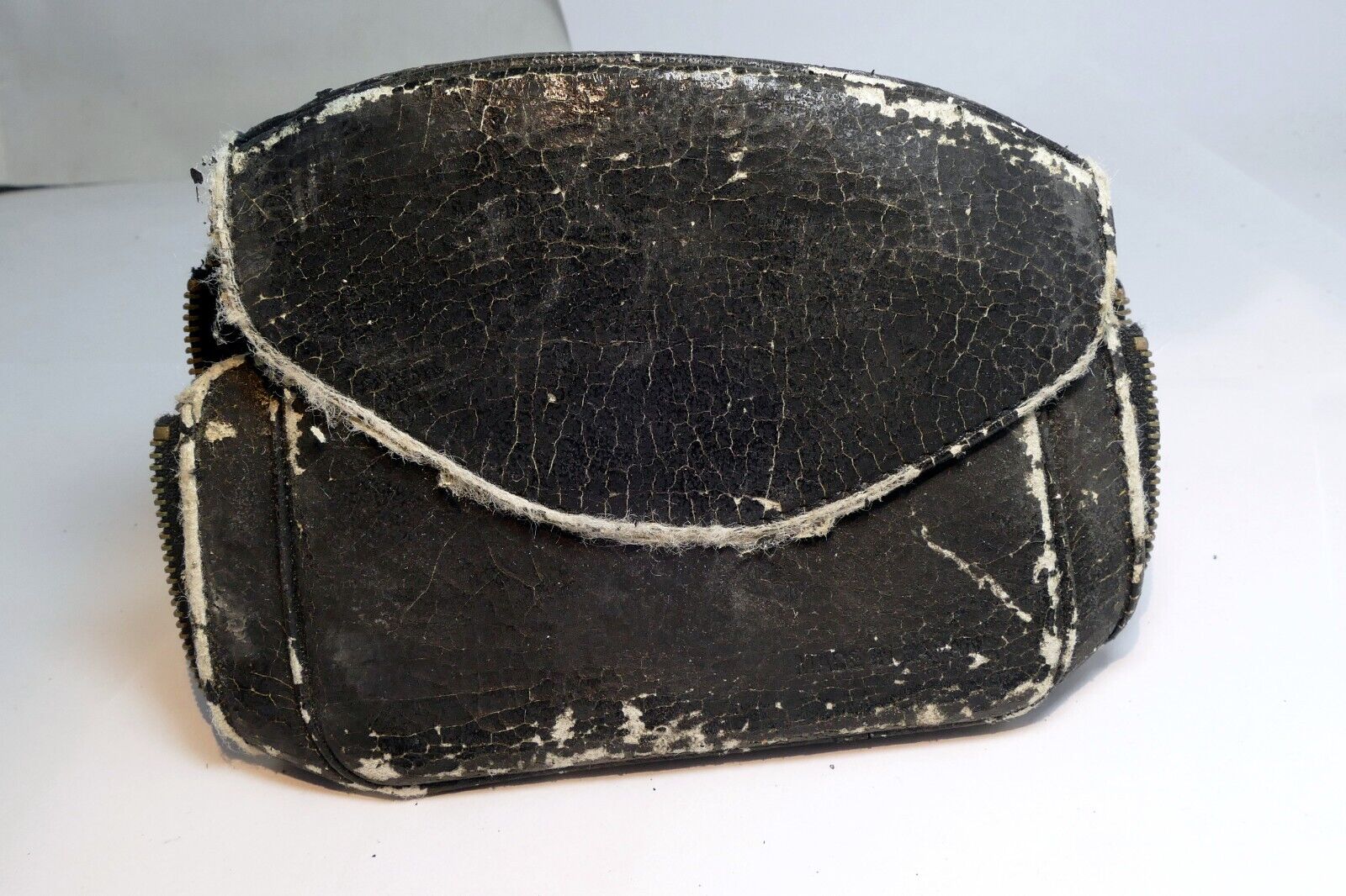 Nikon everready case camera poor condition vintage