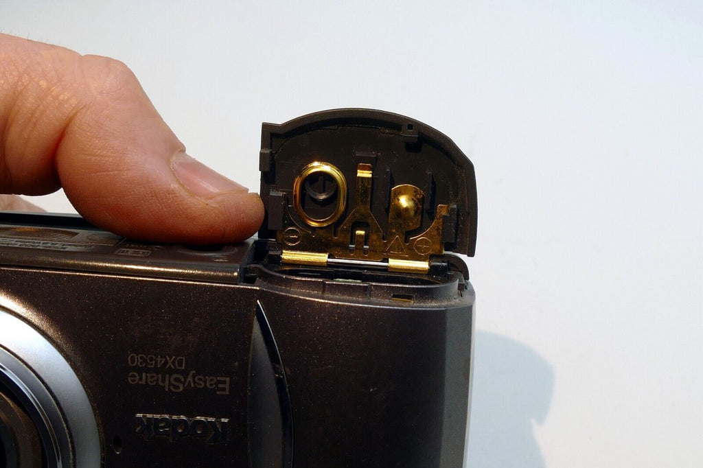 Kodak Easy Share DX4530 Camera - Untested AS IS - Parts or Repair