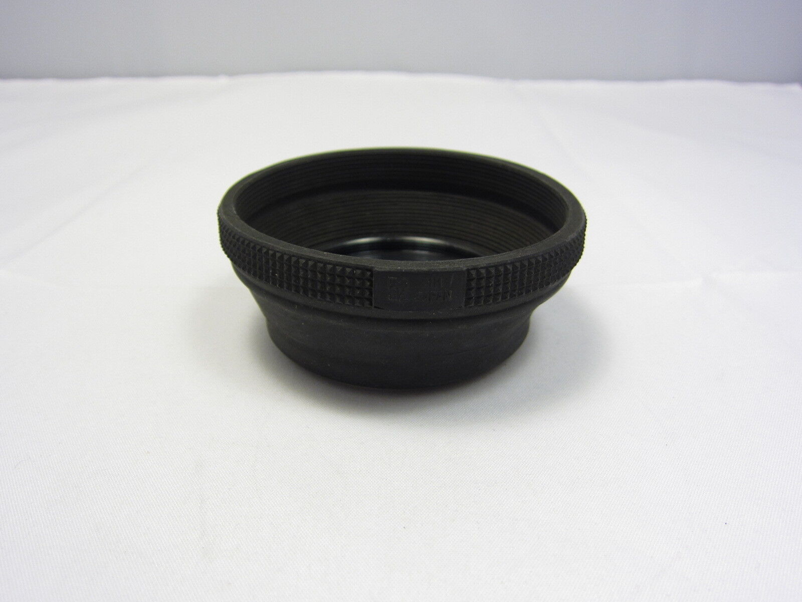 Generic  52mm Screw in  Collapsible Rubber Lens Hood Made in Japan for 50mm f1.4