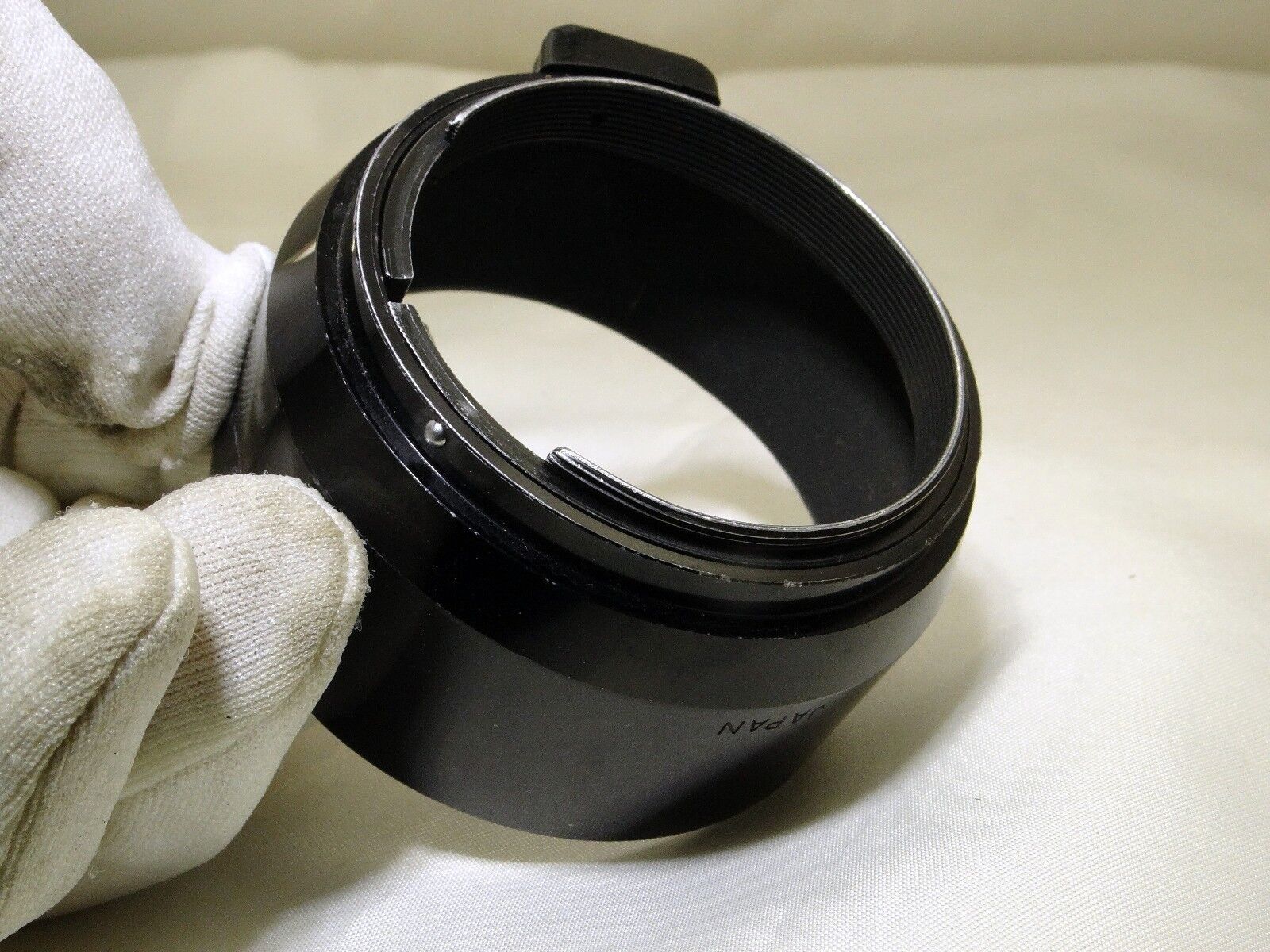 Nikon HS-10 Hood Shade Metal clip on for 135mm f3.5 85mm f2.0 105mm Genuine EOM
