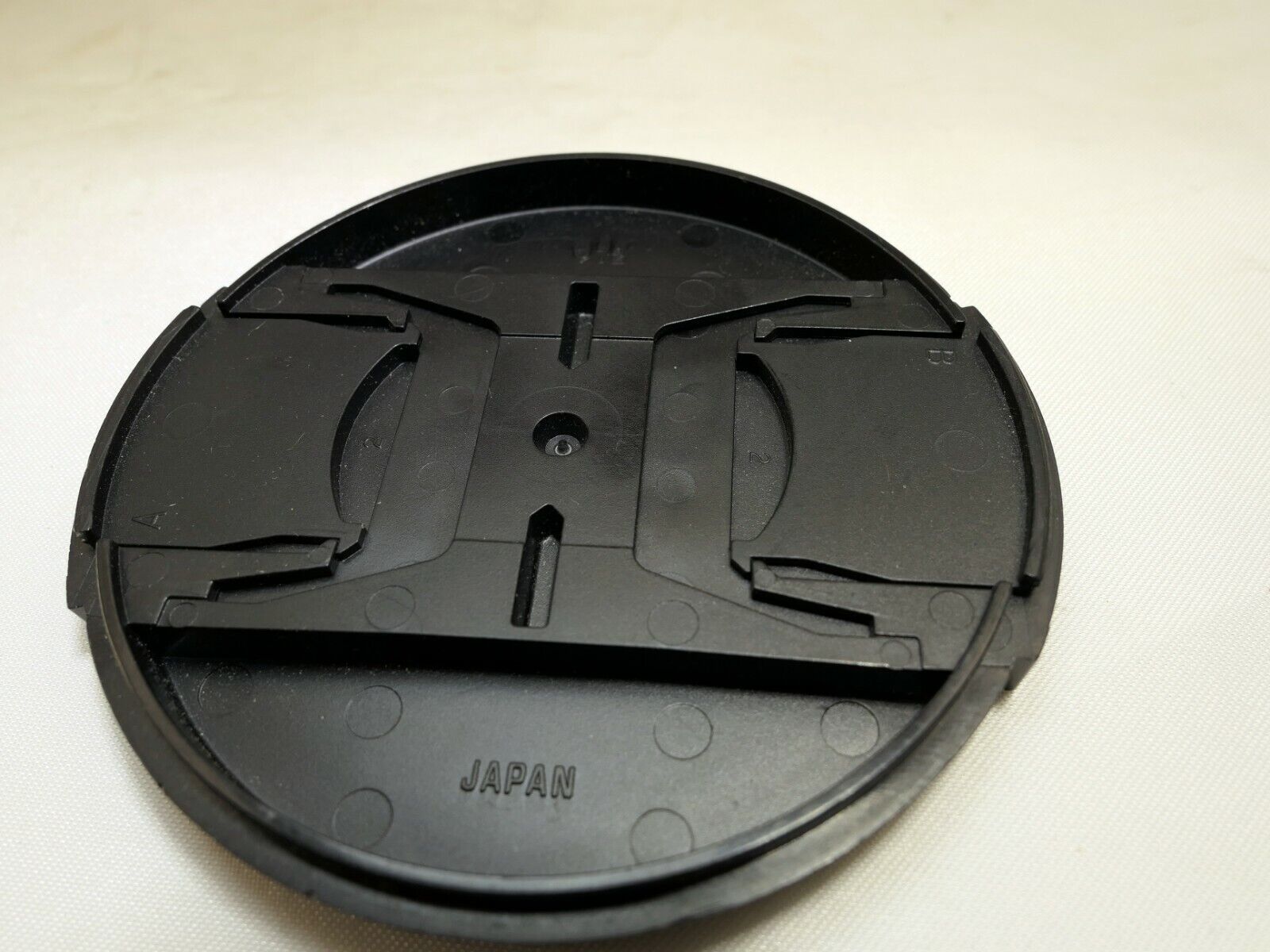 Tamron 72mm Lens Front Cap snap on  type