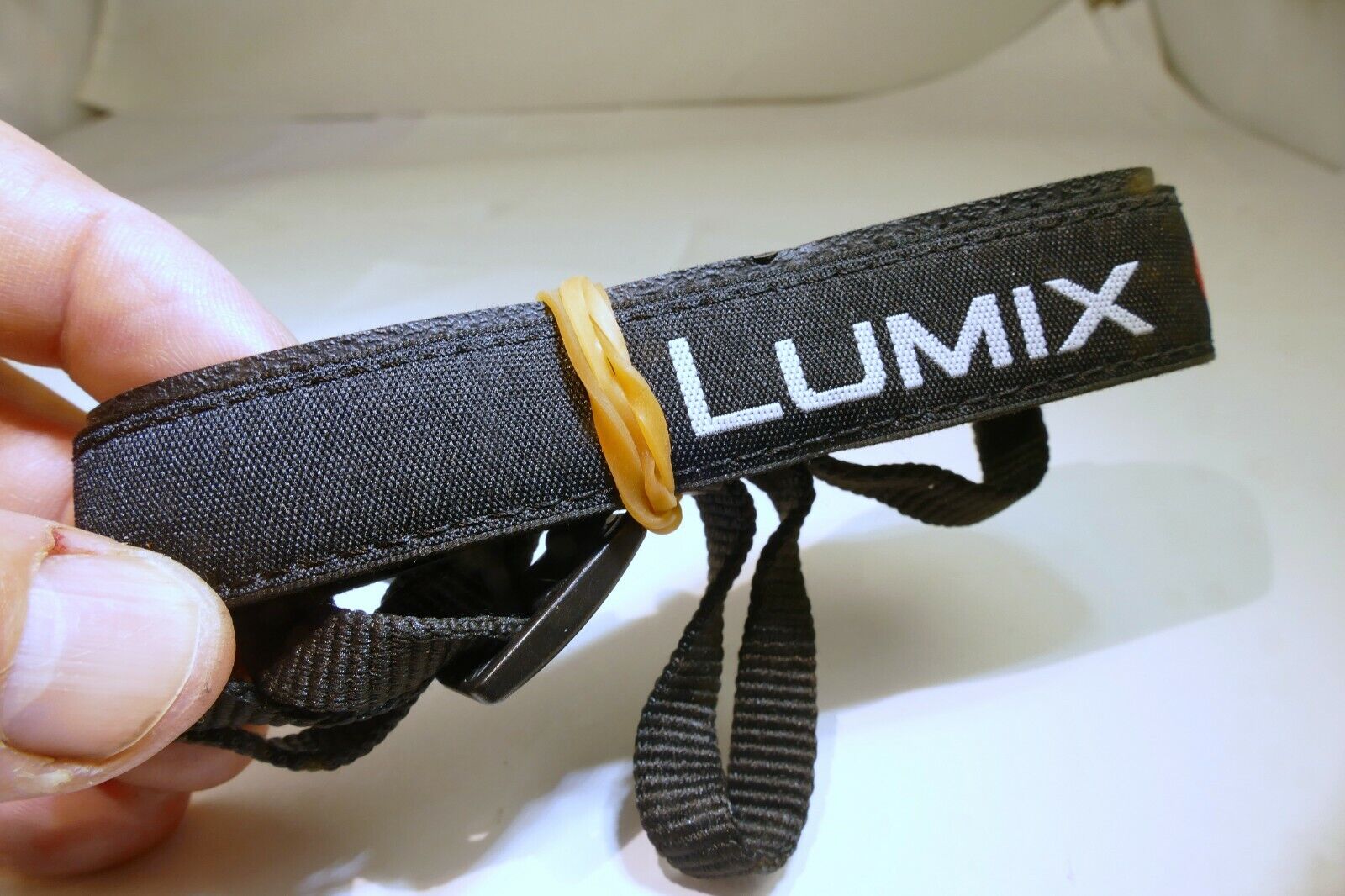 Panasonic LUMIX G DMC-G2 3/4" 2cm wide Neck Shoulder camera Genuine OEM Original