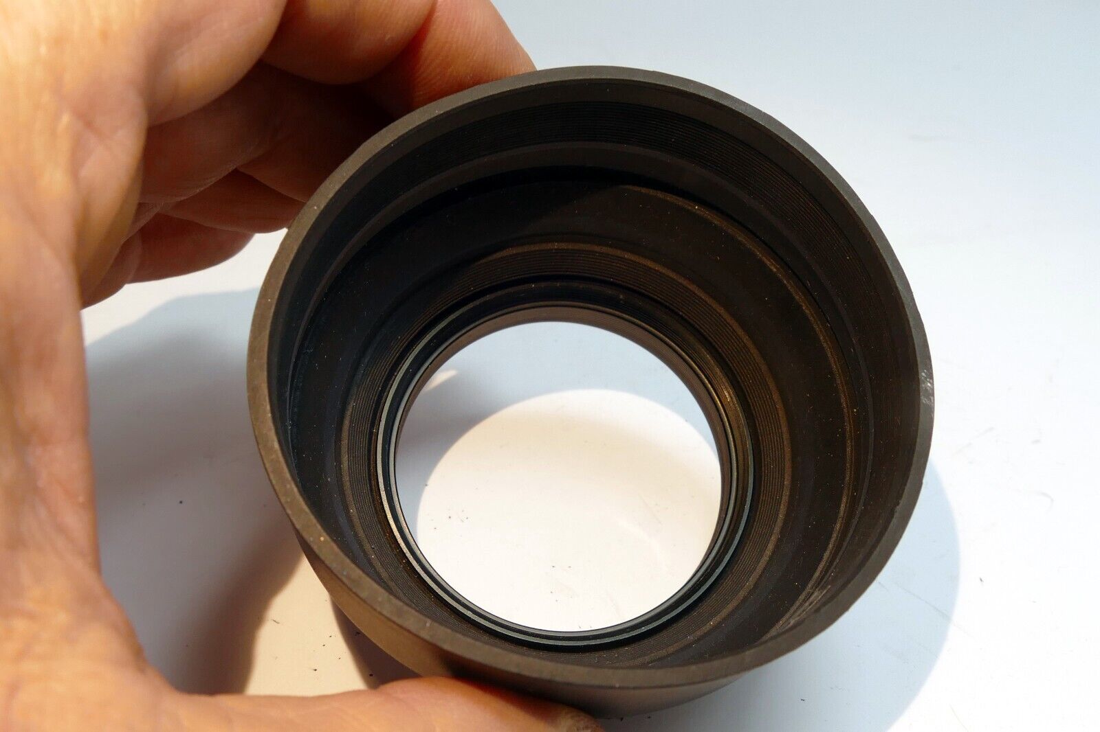 52mm Lens Hood Shade rubber threaded screw in for 50mm 135mm normal telephoto