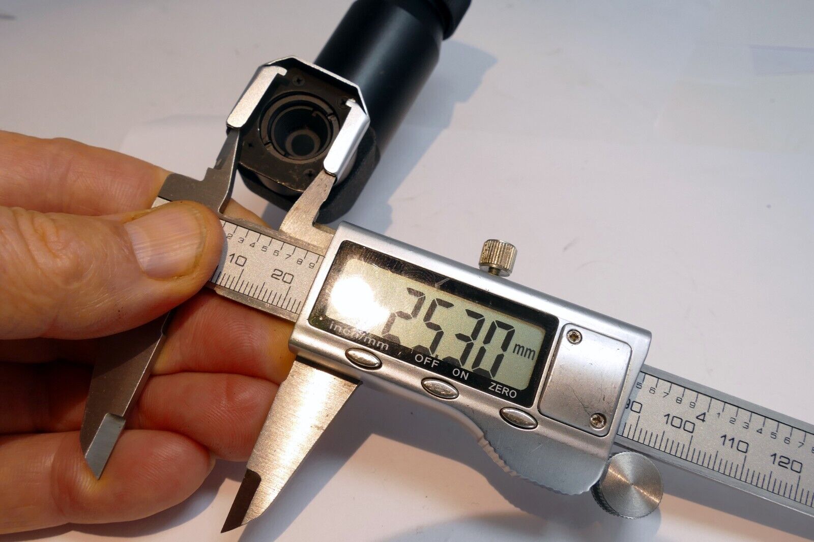 Mamiya Sekor Right Angle Finder   90 Degree Viewfinder  25mm