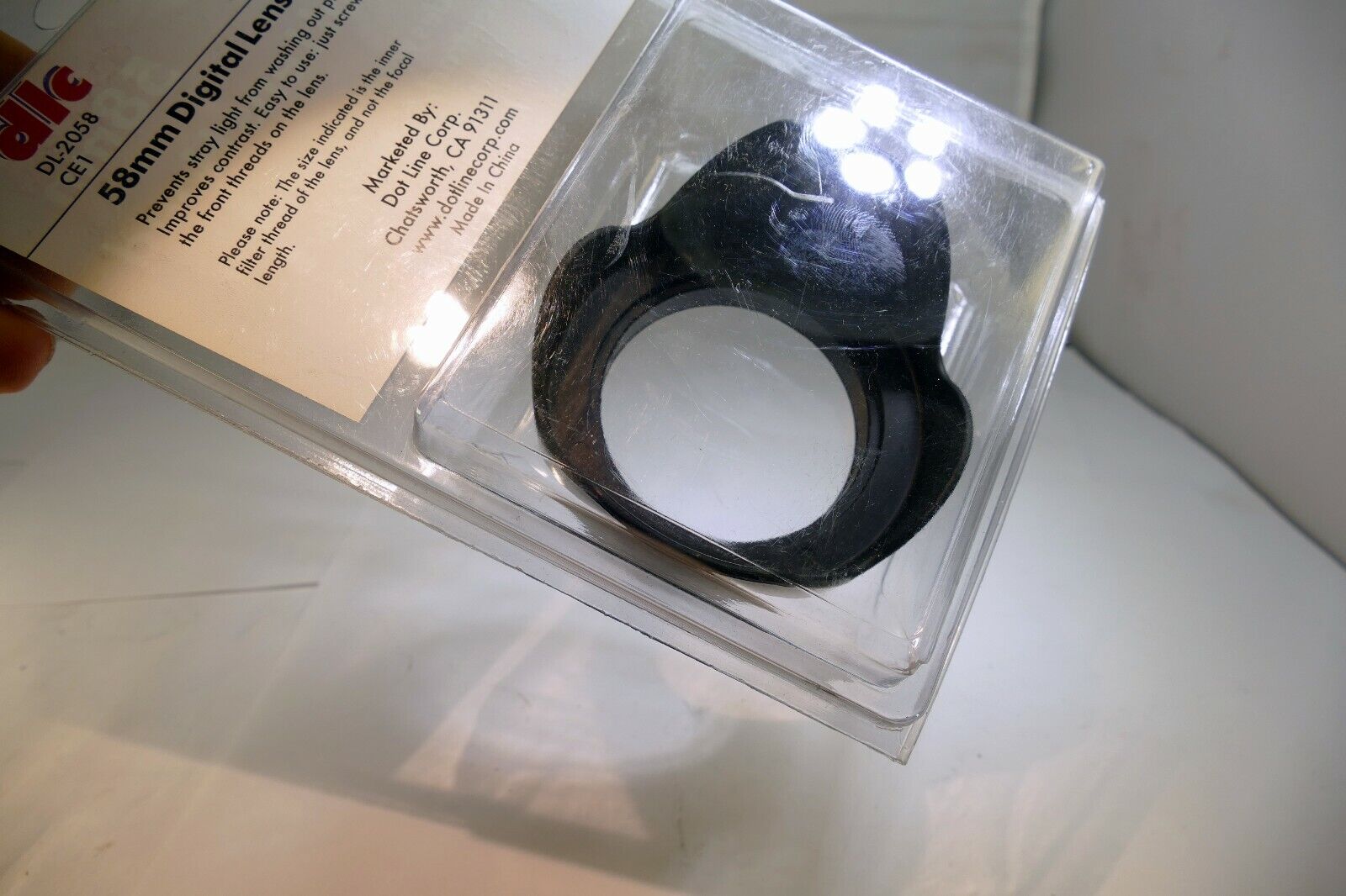 58mm Screw in Petal Lens Hood Shade