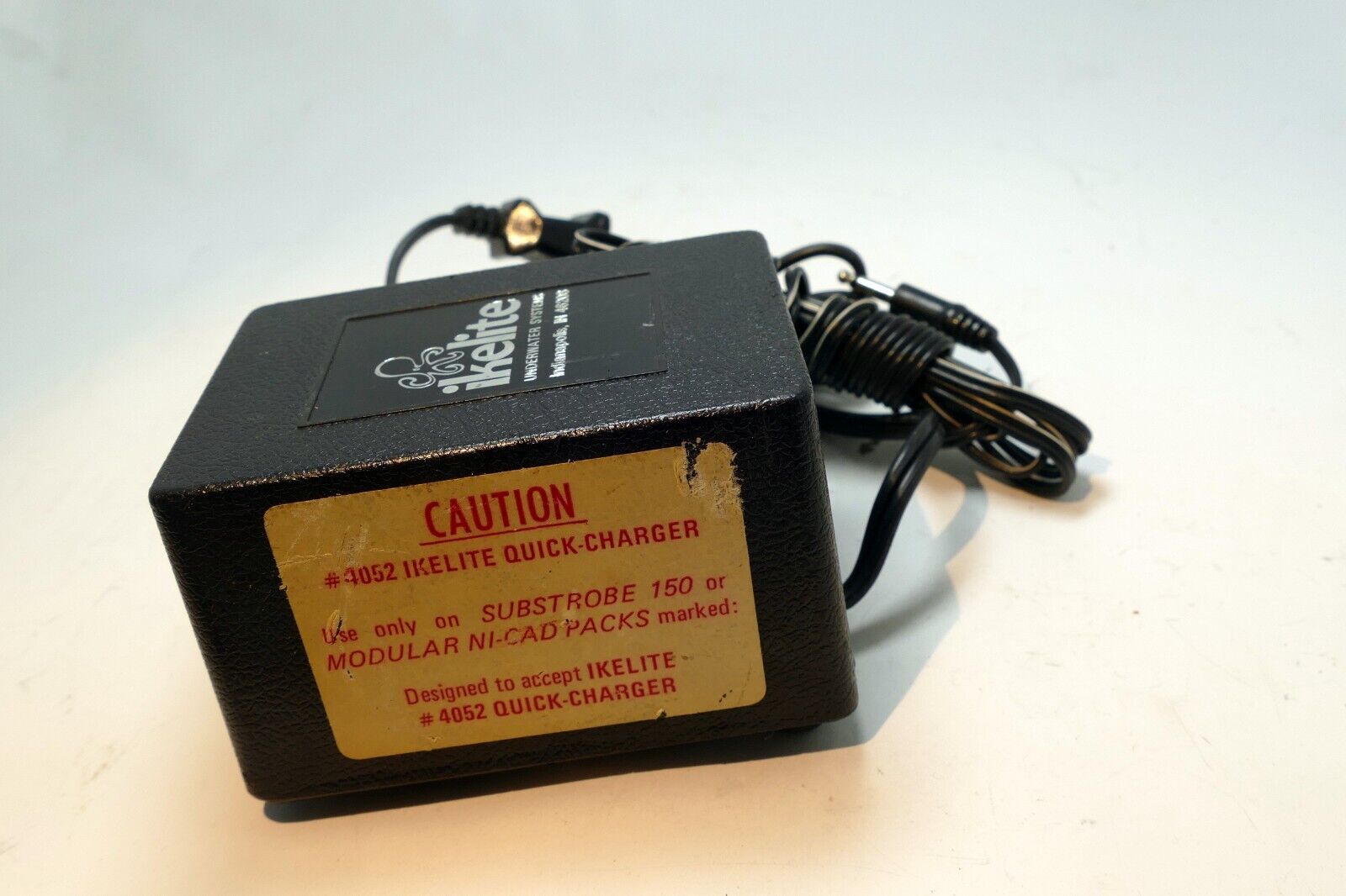 AC Adapter For Ikelite Modular Light Underwater  Charger Nikonos