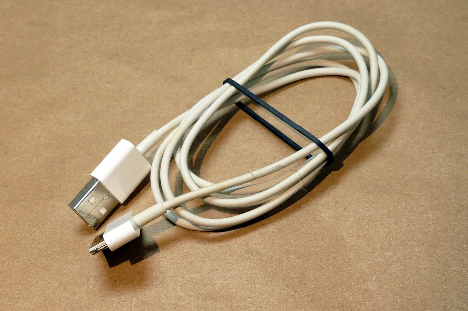 APPLE 30 PIN USB Sync Charging Cable iPod iPhone 3G 3GS 4 4S iPad - Genuine OEM