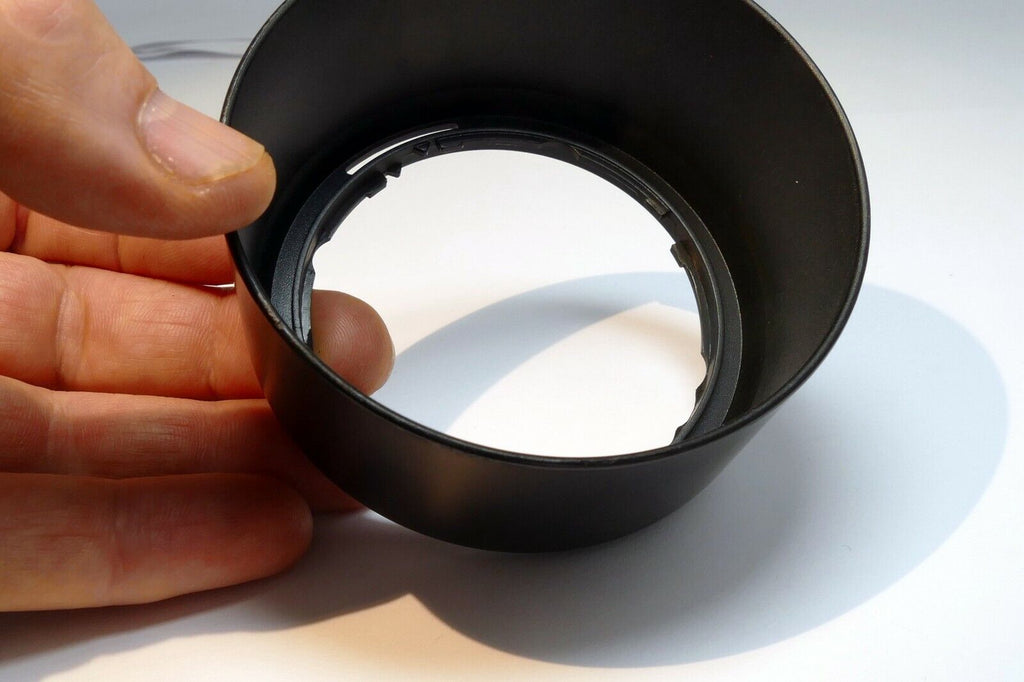 HB-77 Bayonet Lens Hood Shade  Nikon AF-P DX NIKKOR 70-300mm f4.5-6.3G