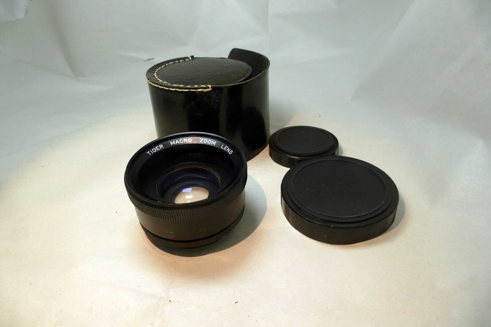 Tiger Macro zoom AUX Camera LENS Series VII 54mm threads - with heavy haze AS IS