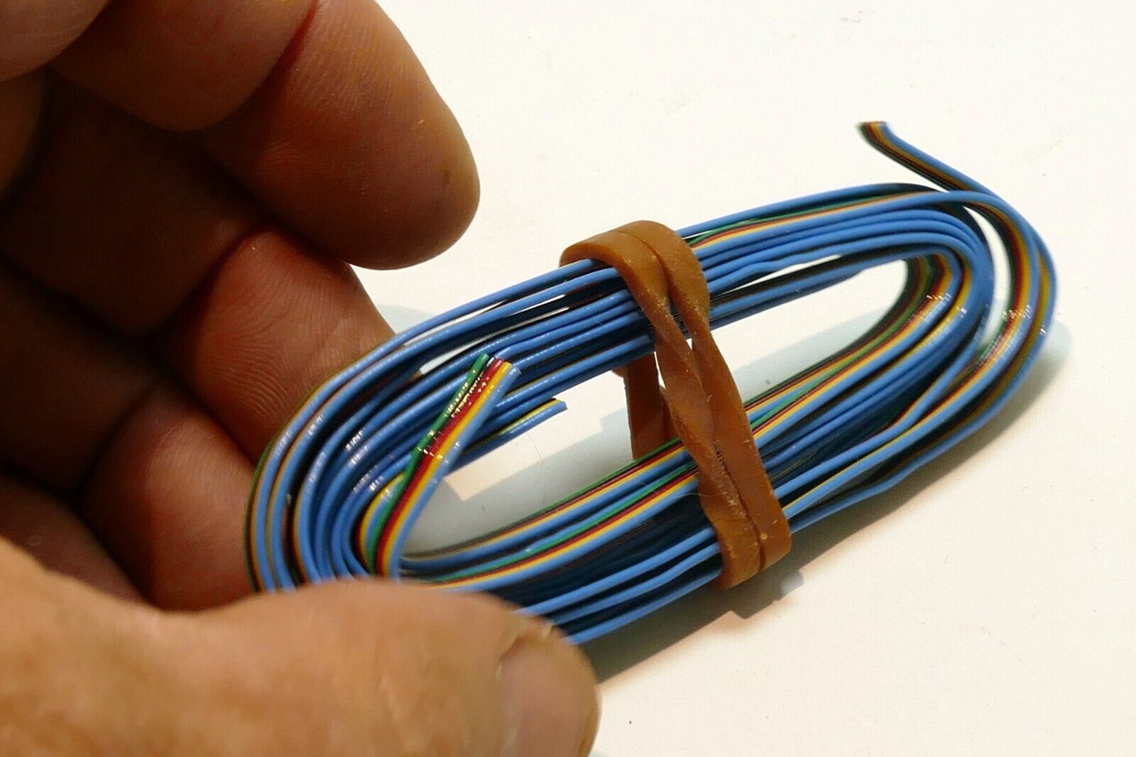 HO TRAINS- VINTAGE - SWITCH TRACK WIRES- LN - SR34