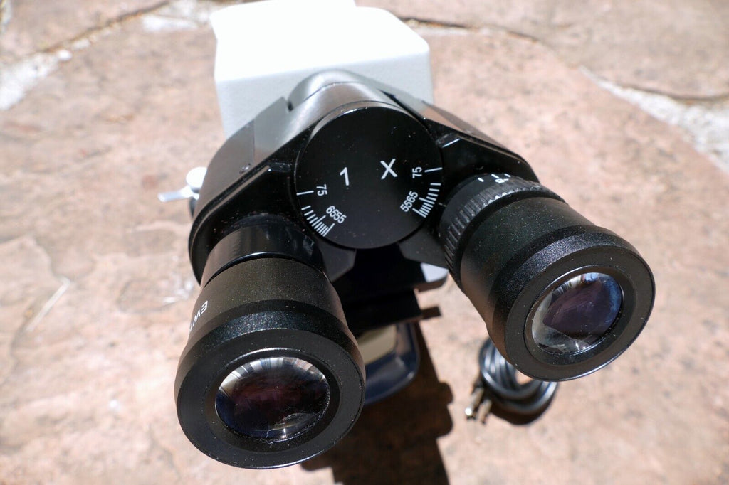 N-180M Biological Lab Medical Microscope Novel - w/ 4X 10X PH 160 0.17 objective