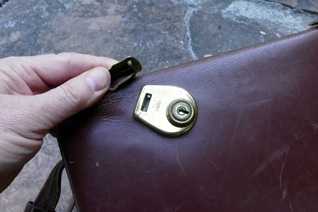 Cheney Genuine Leather Hard Case Camera antique messenger bag made in England