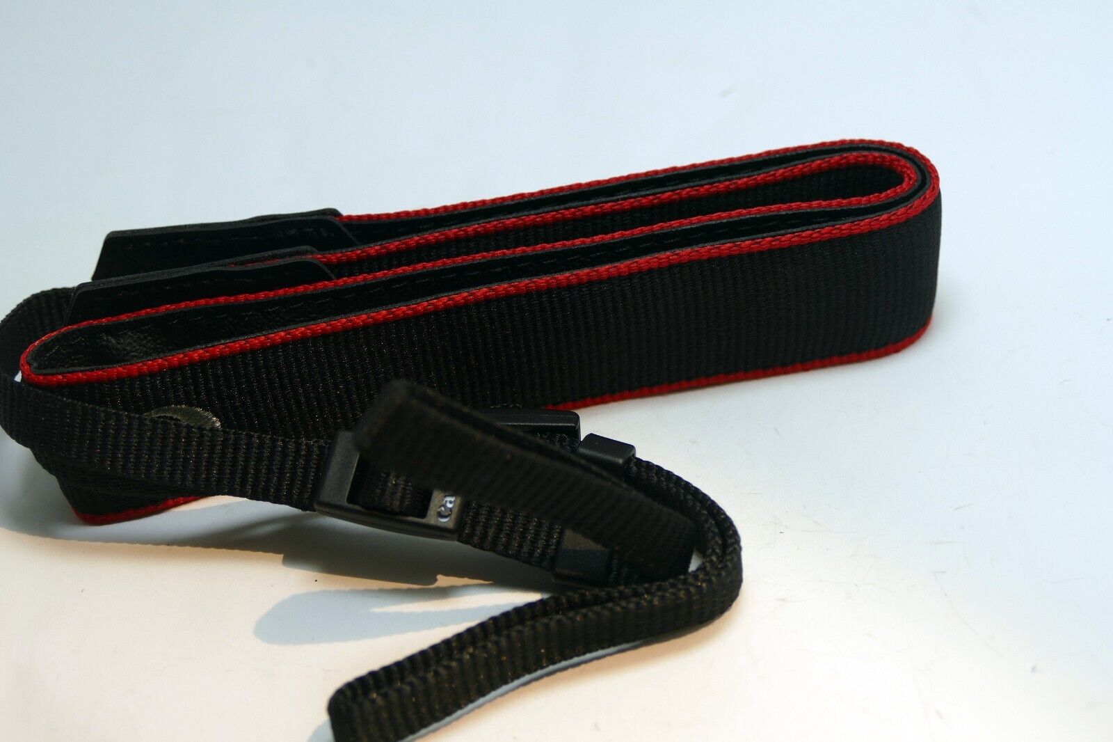 Canon EOS R6 Digital Camera Neck Shoulder Strap Black-Red - Genuine OEM