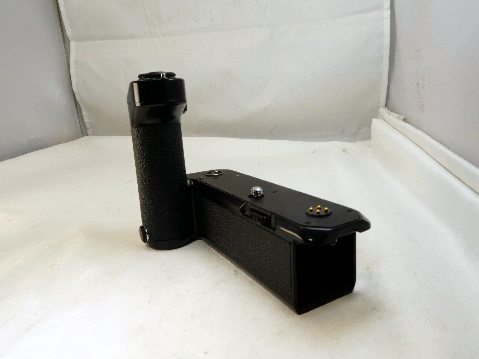 Nikon MD-11 Motor Drive  Battery Pack for FE FM - Not Working Parts Repair AS IS