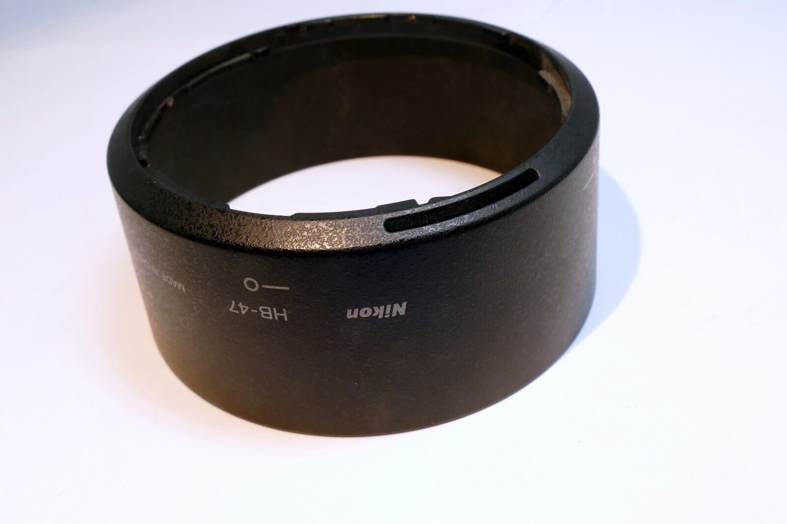 Nikon HB-47 Lens Hood For AF-S Nikkor 50mm f/1.4 AF-S 50mm f/1.8 OEM Genuine