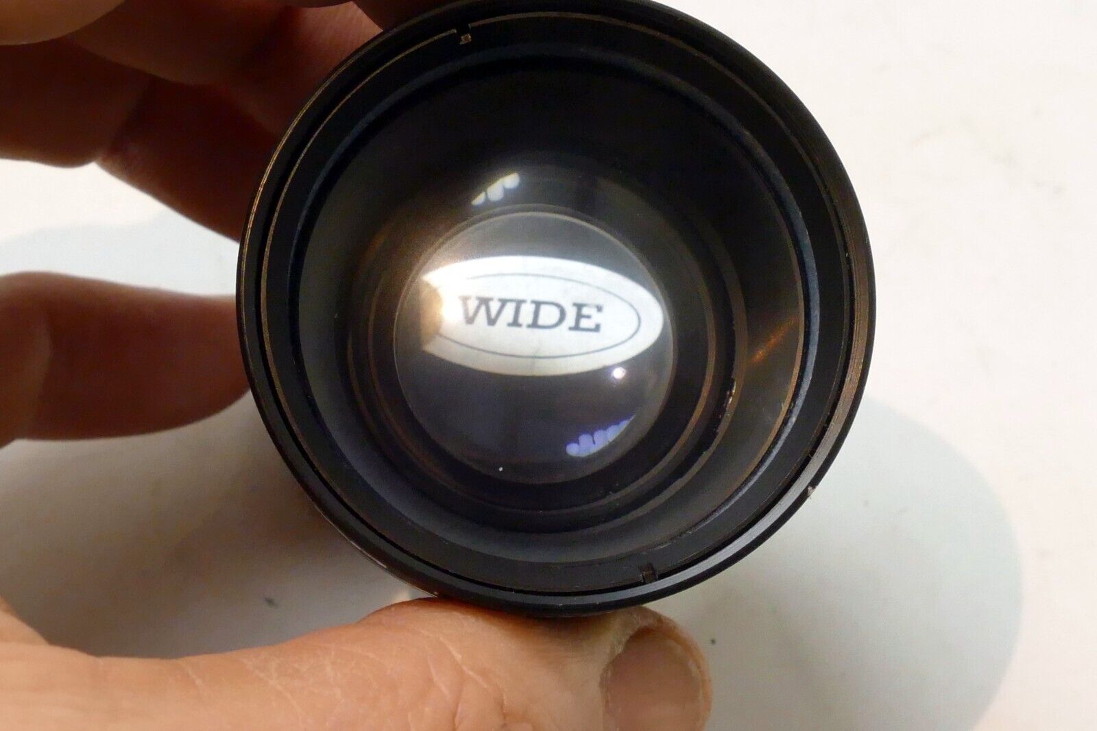 Lenmar 0.5X AUX Wide Angle Lens - Fungus and haze inside - NEEDS CLEANING