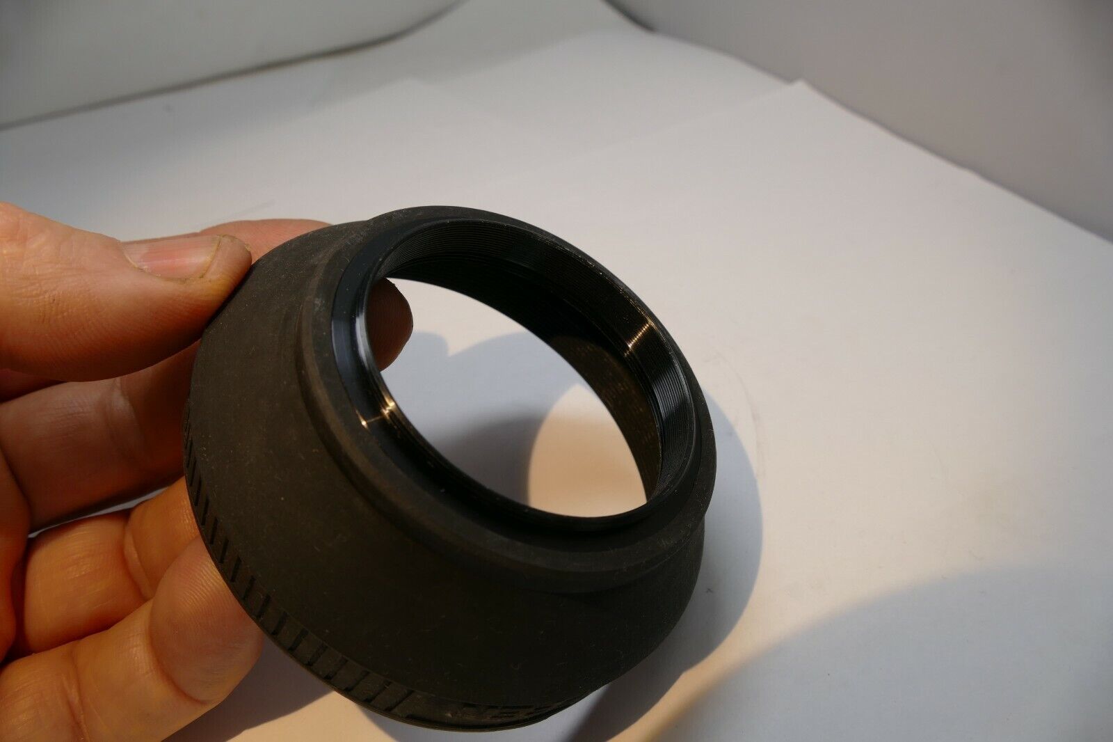 TIFFEN 52mm screw in Rubber Lens Hood Shade for telephoto 135mm  f2.8  lenses 85