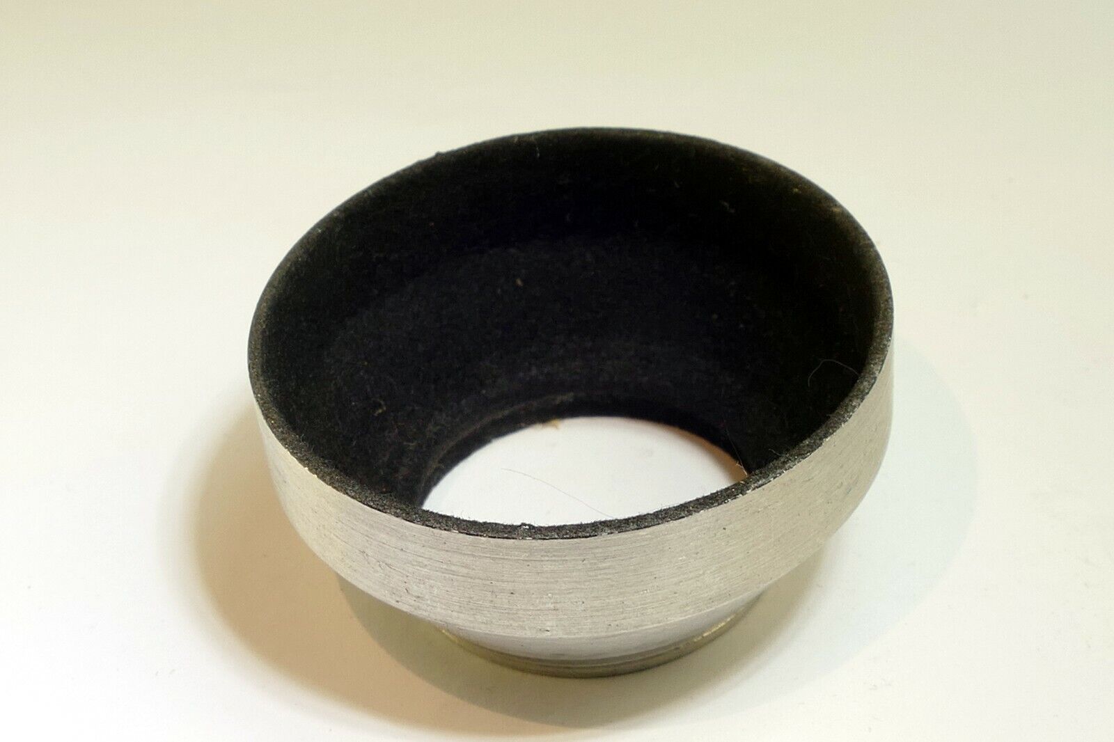 33.5mm series 5 V Metal Lens Hood Shade screw in for 33mm